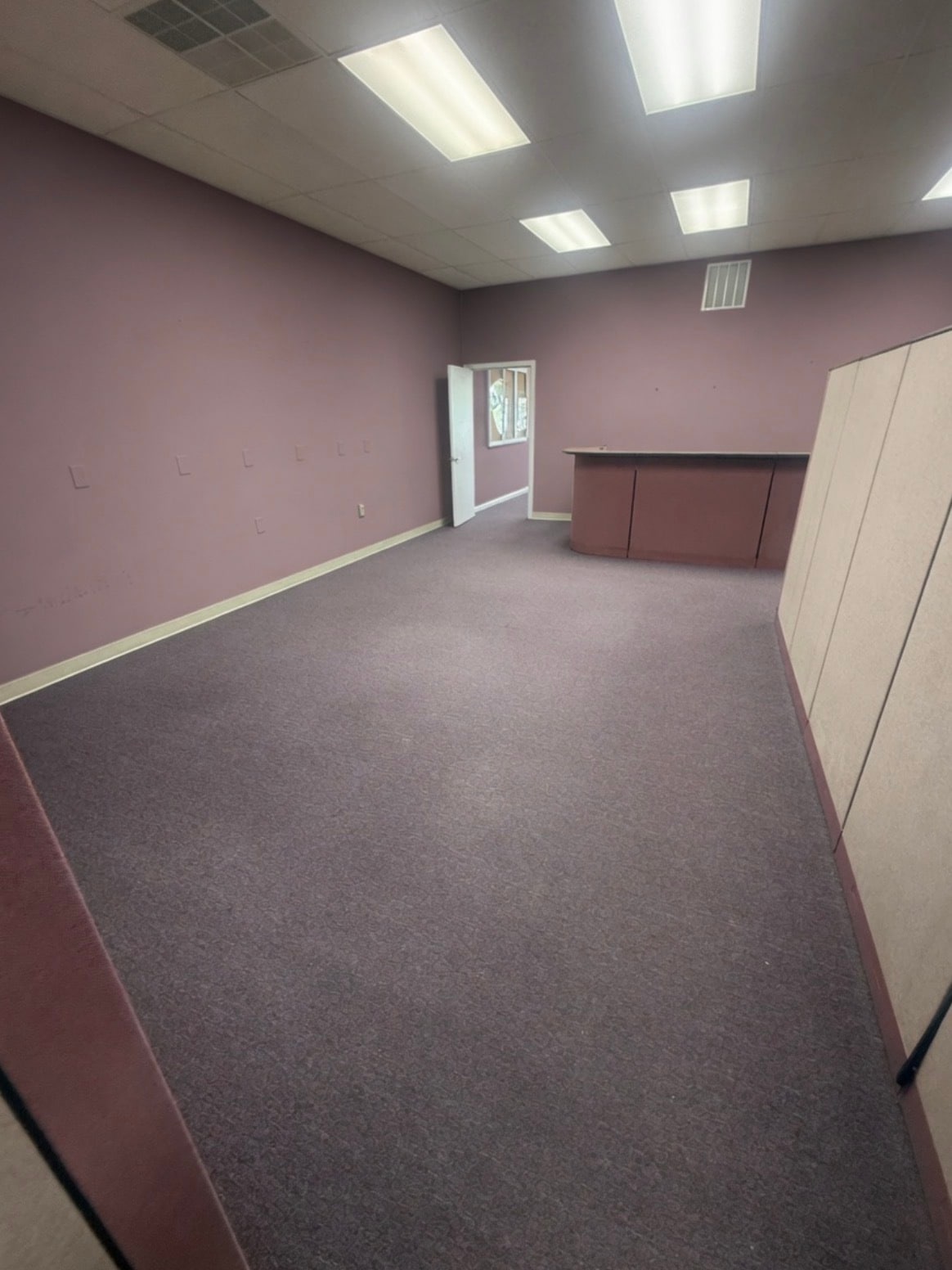 344-564 Huffman Mill Rd, Burlington, NC for lease Interior Photo- Image 1 of 3