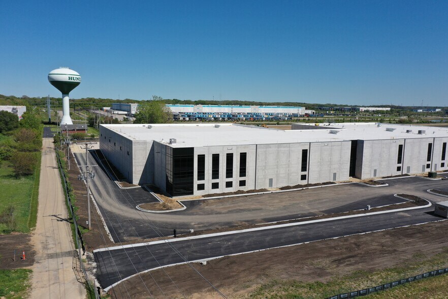 13700 IL Route 47, Huntley, IL à louer - Photo du bâtiment - Image 2 de 6