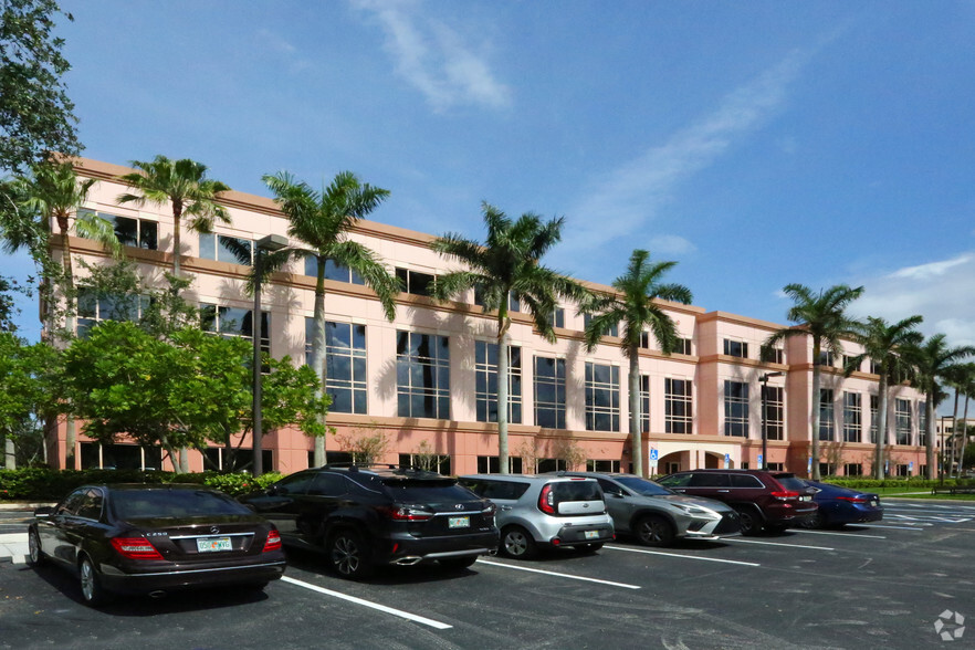 1580 Sawgrass Corporate Pky, Sunrise, FL for lease - Building Photo - Image 3 of 9