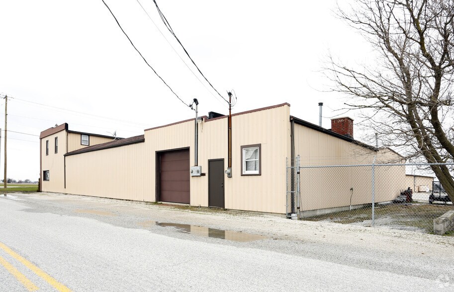 22502 Dixie Hwy, Perrysburg, OH à louer - Photo du bâtiment - Image 2 de 6