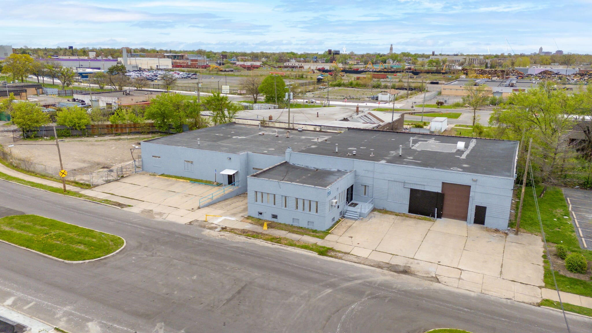 9900 Northlawn St, Detroit, MI for lease Building Photo- Image 1 of 31