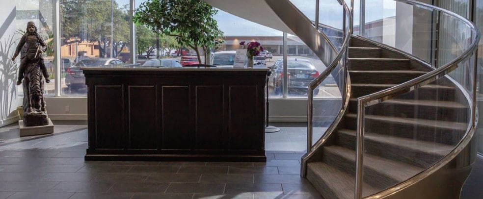 6777 Camp Bowie Blvd, Fort Worth, TX for lease - Interior Photo - Image 3 of 12