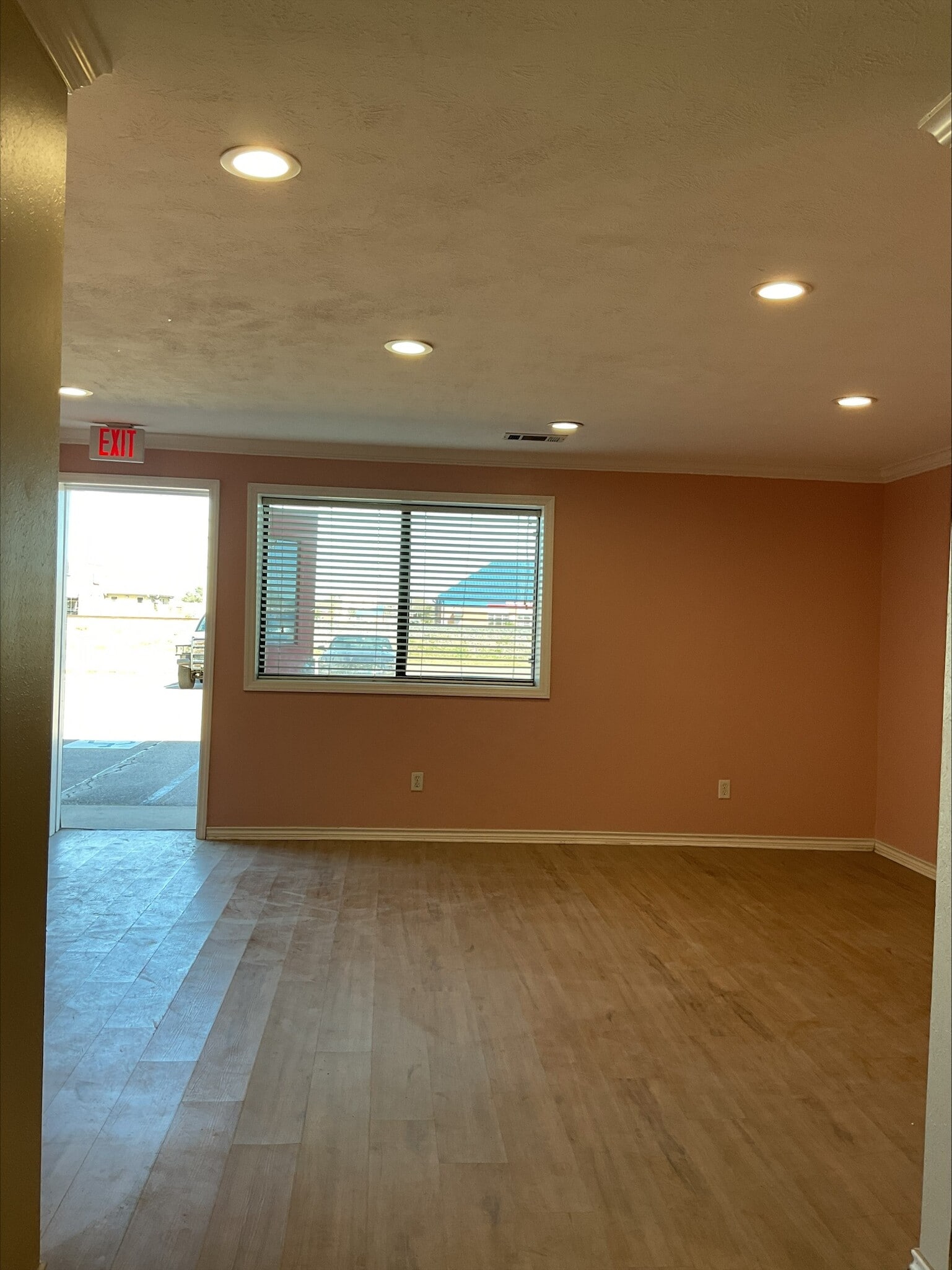 11990 Old Wellborn Rd, College Station, TX for lease Interior Photo- Image 1 of 15