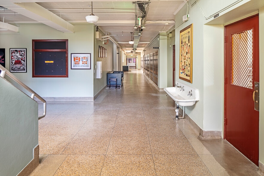 3908 Avenue B, Austin, TX for lease - Building Photo - Image 3 of 24