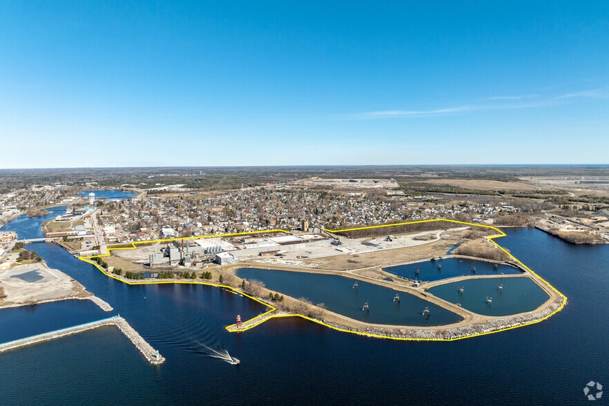 416 Ford Ave, Alpena, MI à vendre - Photo du bâtiment - Image 3 de 16