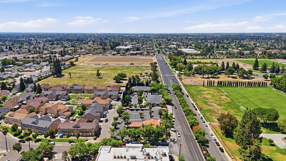 3700 Geer Rd, Turlock, CA à louer - Photo du bâtiment - Image 3 de 24