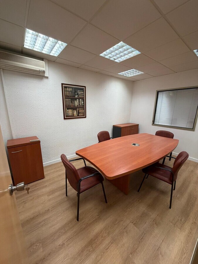 Esplugues de Llobregat, BAR 08950 - Unité - -  - Photo intérieure - Image 2 of 11