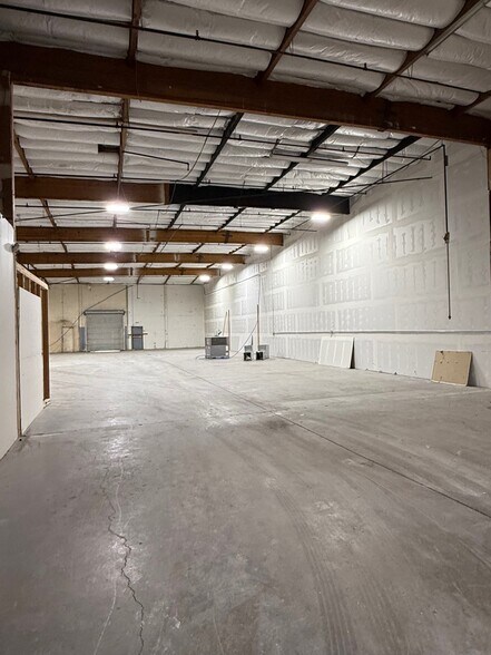 3306-3314 Orange Grove Ave, North Highlands, CA à louer - Photo intérieure - Image 3 de 11