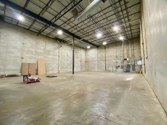 Plus de détails pour 545 Willowbrook Centre Pky, Willowbrook, IL - Industriel à louer