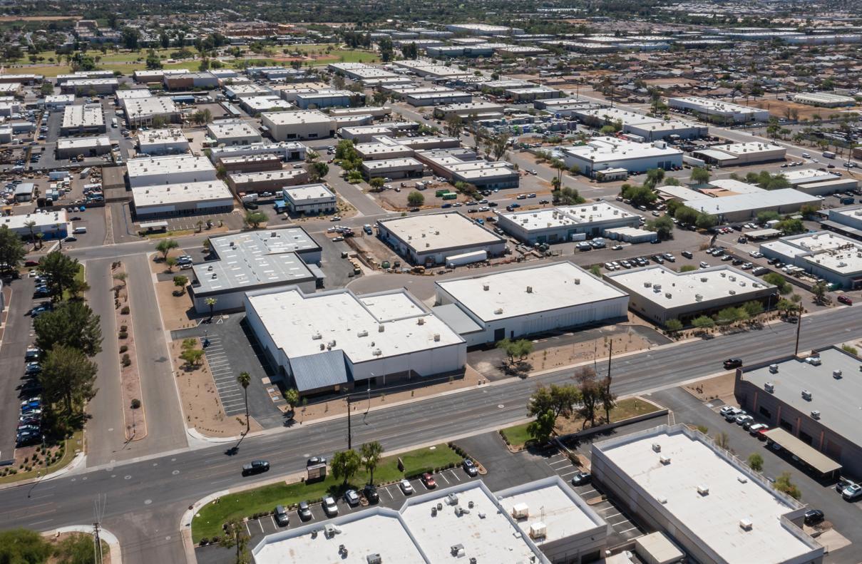 3315-3335 E Broadway Rd, Phoenix, AZ à vendre Photo du bâtiment- Image 1 de 9