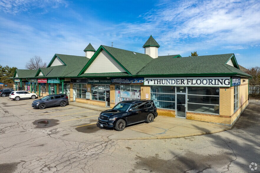 525 Brooker Rdg, Newmarket, ON for sale - Primary Photo - Image 1 of 1