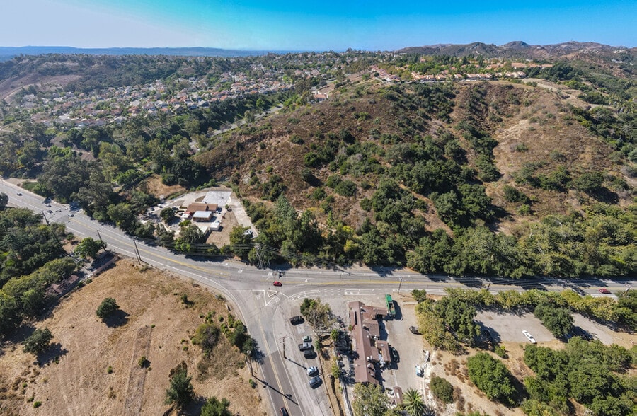 19121 El Toro Rd, Silverado, CA for sale - Building Photo - Image 2 of 5