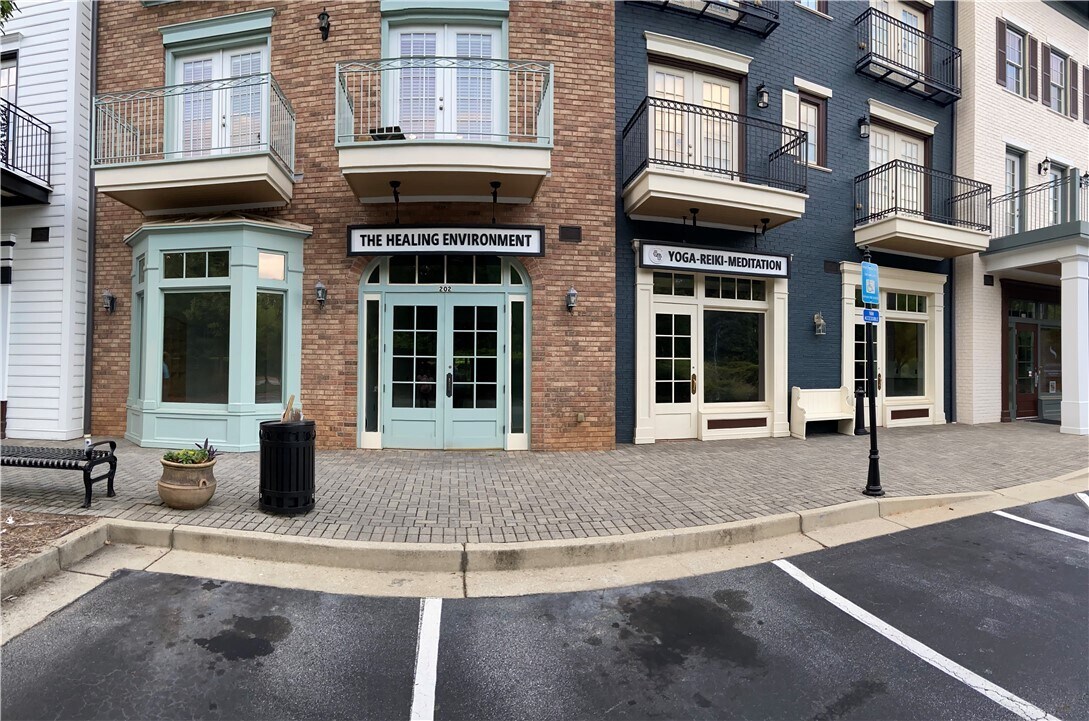 1675 Cumberland Parkway - Unit 202-203-Bld 200, Smyrna, GA à vendre Photo du bâtiment- Image 1 de 19