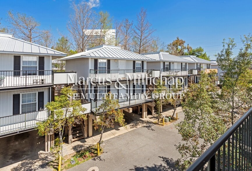 410 W Van Buren St, Tallahassee, FL à vendre - Photo du bâtiment - Image 3 de 5