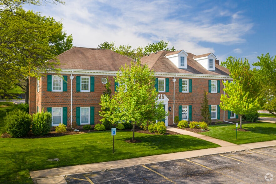 10550 Marty St, Overland Park, KS for lease - Building Photo - Image 2 of 11