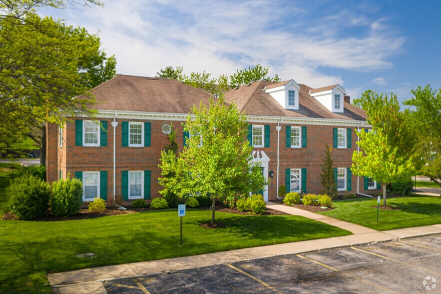 10550 Marty St, Overland Park, KS à louer - Photo du bâtiment - Image 1 de 7