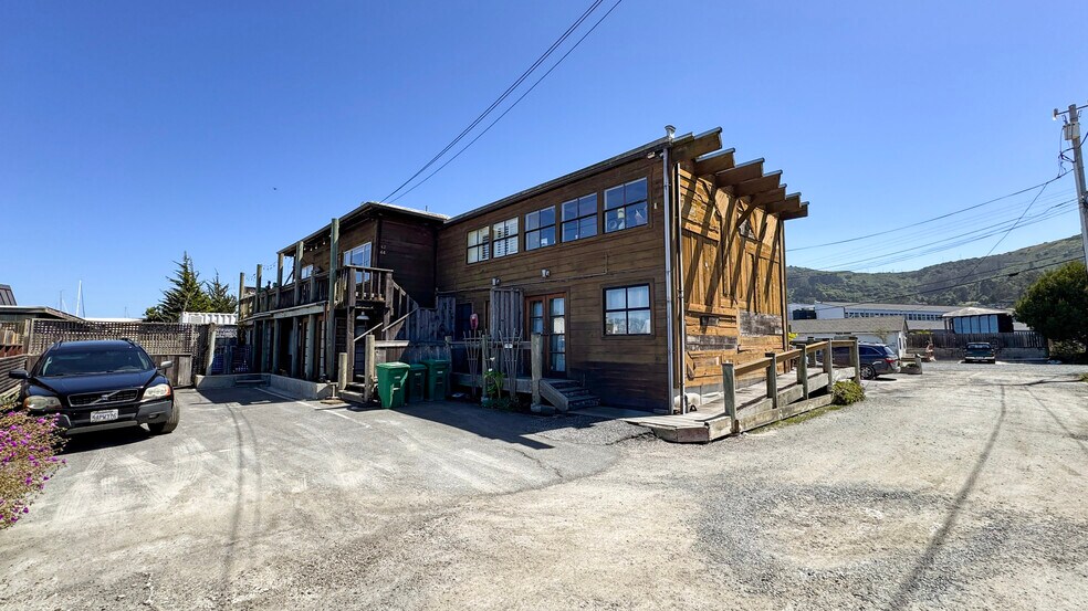 40 Varda Landing Rd, Sausalito, CA à vendre - Photo du bâtiment - Image 3 de 5