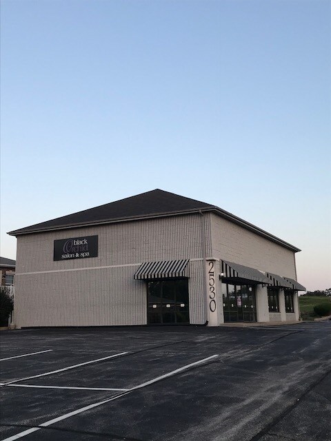 2530 S Old Hwy 94 South, Saint Charles, MO à louer Photo du bâtiment- Image 1 de 2