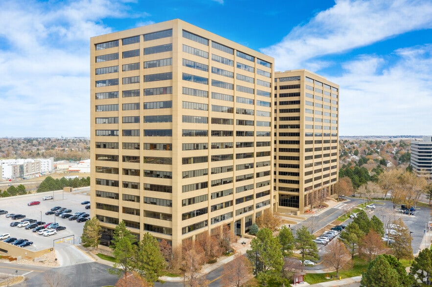 4582 S Ulster St, Denver, CO à louer - Photo du bâtiment - Image 2 de 15