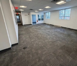 1921 Washington Valley Rd, Martinsville, NJ for sale Interior Photo- Image 2 of 8