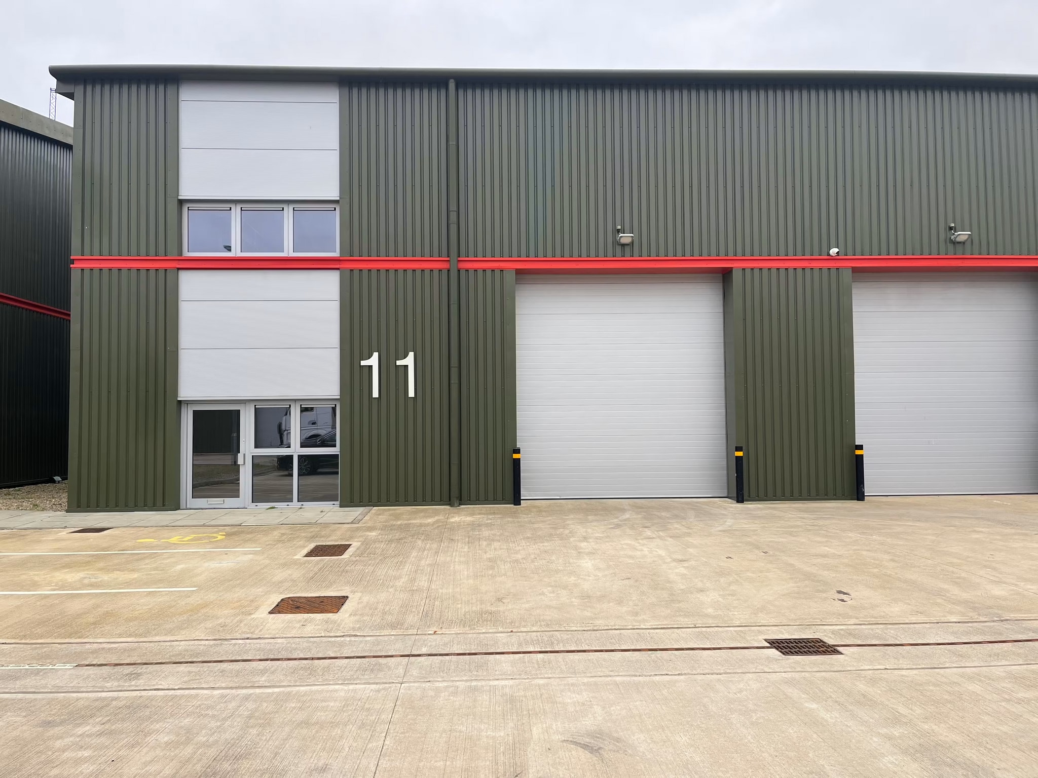 Century Ct, Westcott for lease Building Photo- Image 1 of 3