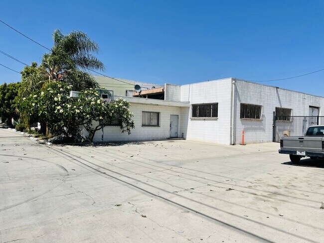 More details for 8342 Secura Way, Santa Fe Springs, CA - Industrial for Lease