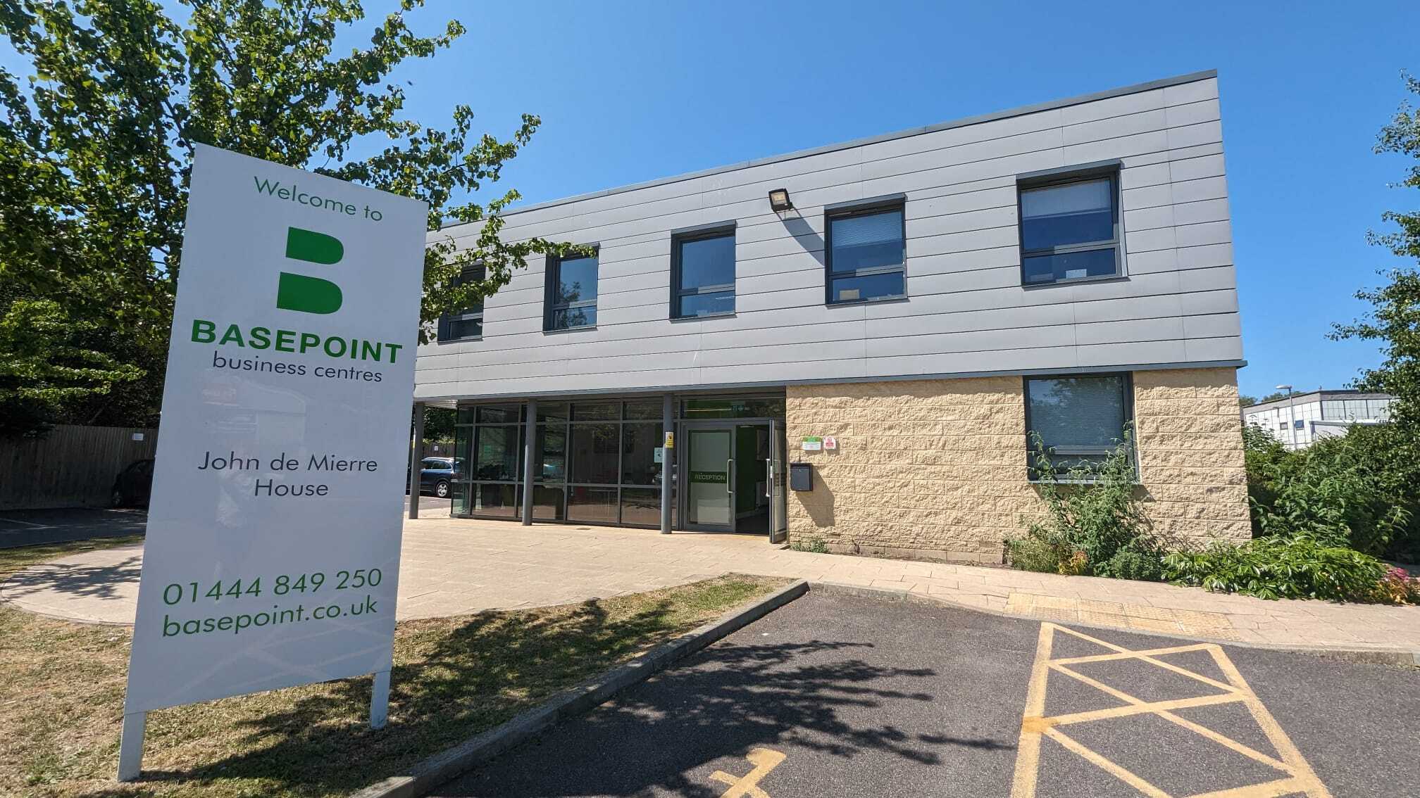 20 Bridge Rd, Haywards Heath à louer Photo du bâtiment- Image 1 de 3