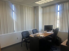 92 E Main St, Somerville, NJ for lease Interior Photo- Image 2 of 10