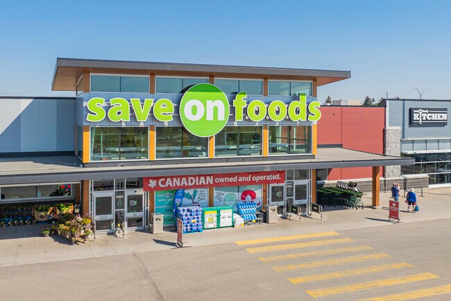 More details for 1400 Market St SE, Airdrie, AB - Retail for Lease