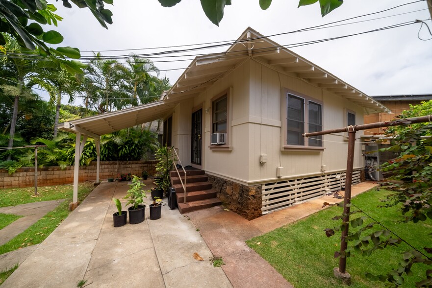 3811 Waialae Ave, Honolulu, HI à vendre - Photo du b timent - Image 3 de 12