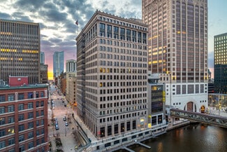 Plus de détails pour 735 N Water St, Milwaukee, WI - Bureau, Bureau/Commerce de détail à louer
