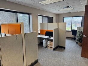 7700 Equitable Dr, Eden Prairie, MN for lease Interior Photo- Image 2 of 8