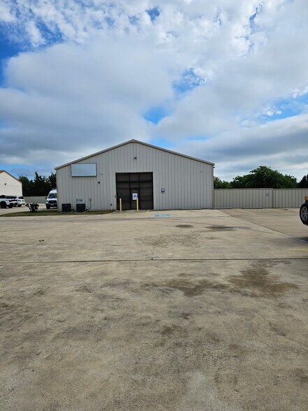 1503 W Stan Schlueter Loop, Killeen, TX à louer - Photo du bâtiment - Image 2 de 33