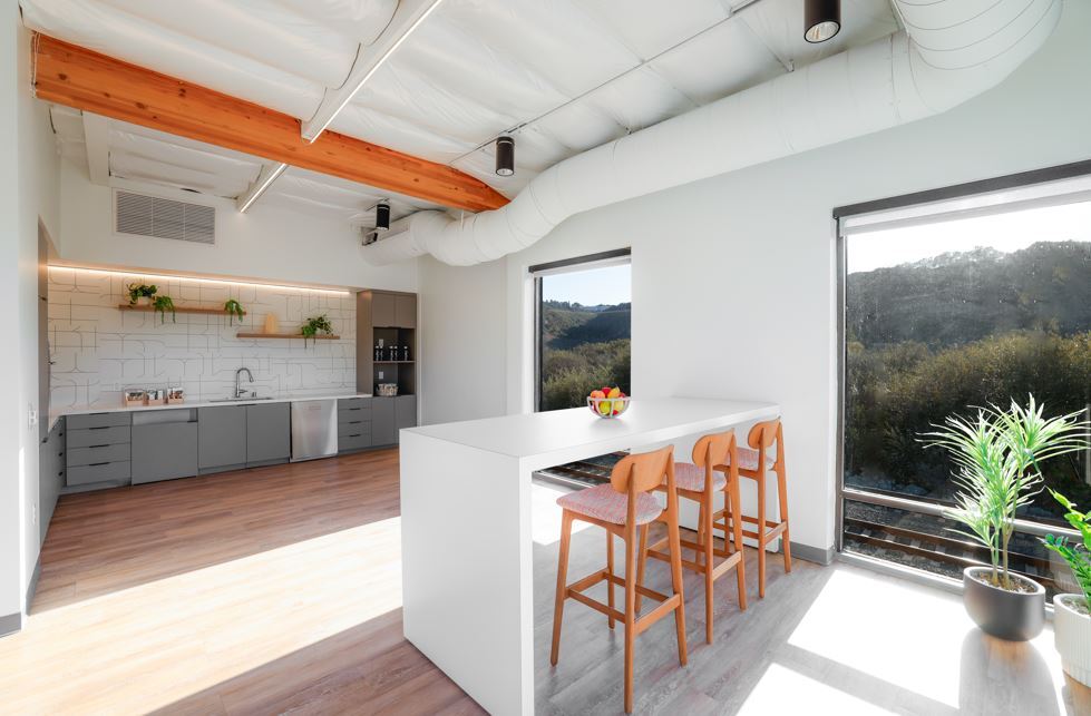 11555 Sorrento Valley Rd, San Diego, CA for lease Interior Photo- Image 1 of 8