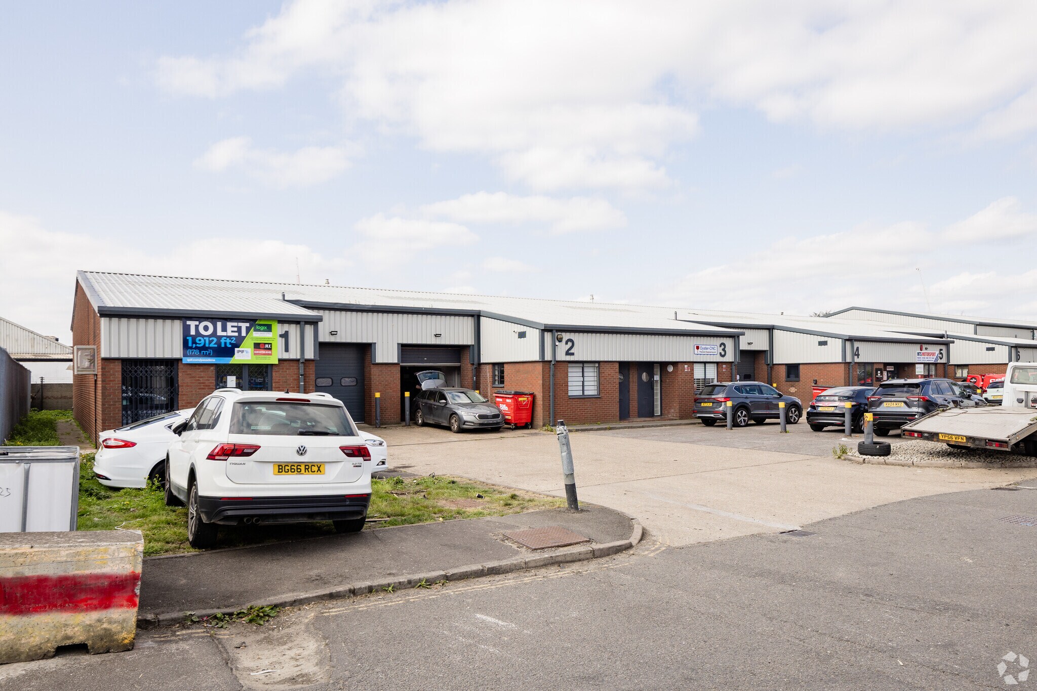Chesterfield Way, Hayes for lease Primary Photo- Image 1 of 6