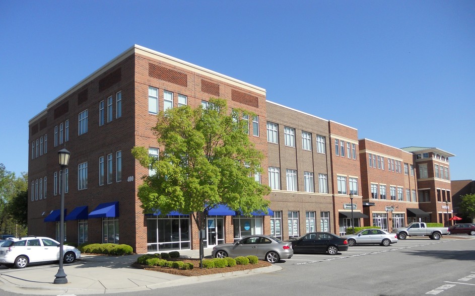 400 Meadowmont Village Cir, Chapel Hill, NC for lease - Building Photo - Image 3 of 15