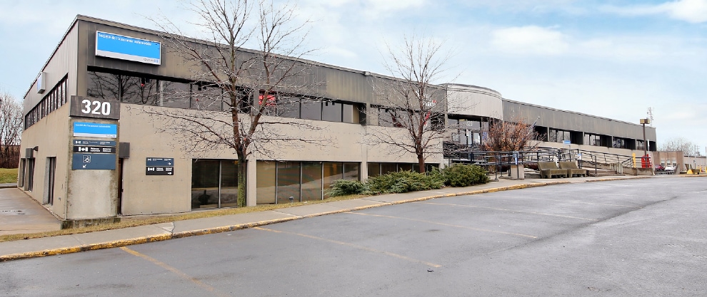 320 Boul Du Séminaire N, St-Jean, QC à vendre Photo principale- Image 1 de 1