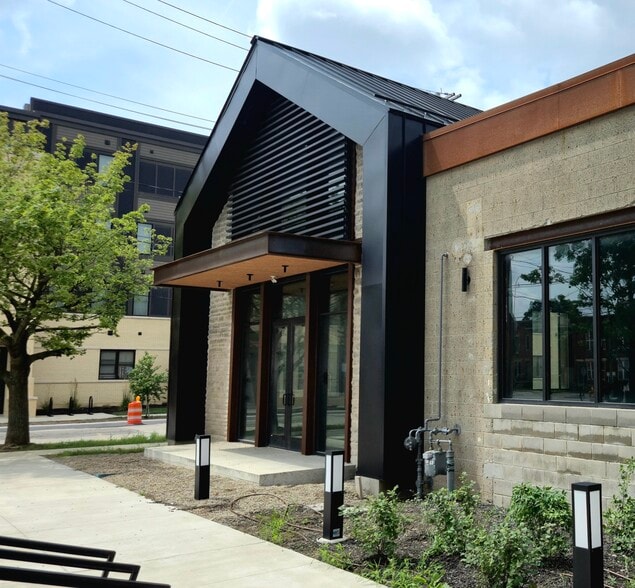 468 W State St, Columbus, OH for lease - Building Photo - Image 2 of 14