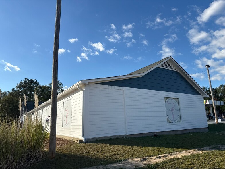 2623-2639 Broad St, Camden, SC à louer - Photo du bâtiment - Image 3 de 5
