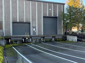 14344 SW 72nd Ave, Tigard, OR for lease Building Photo- Image 2 of 4