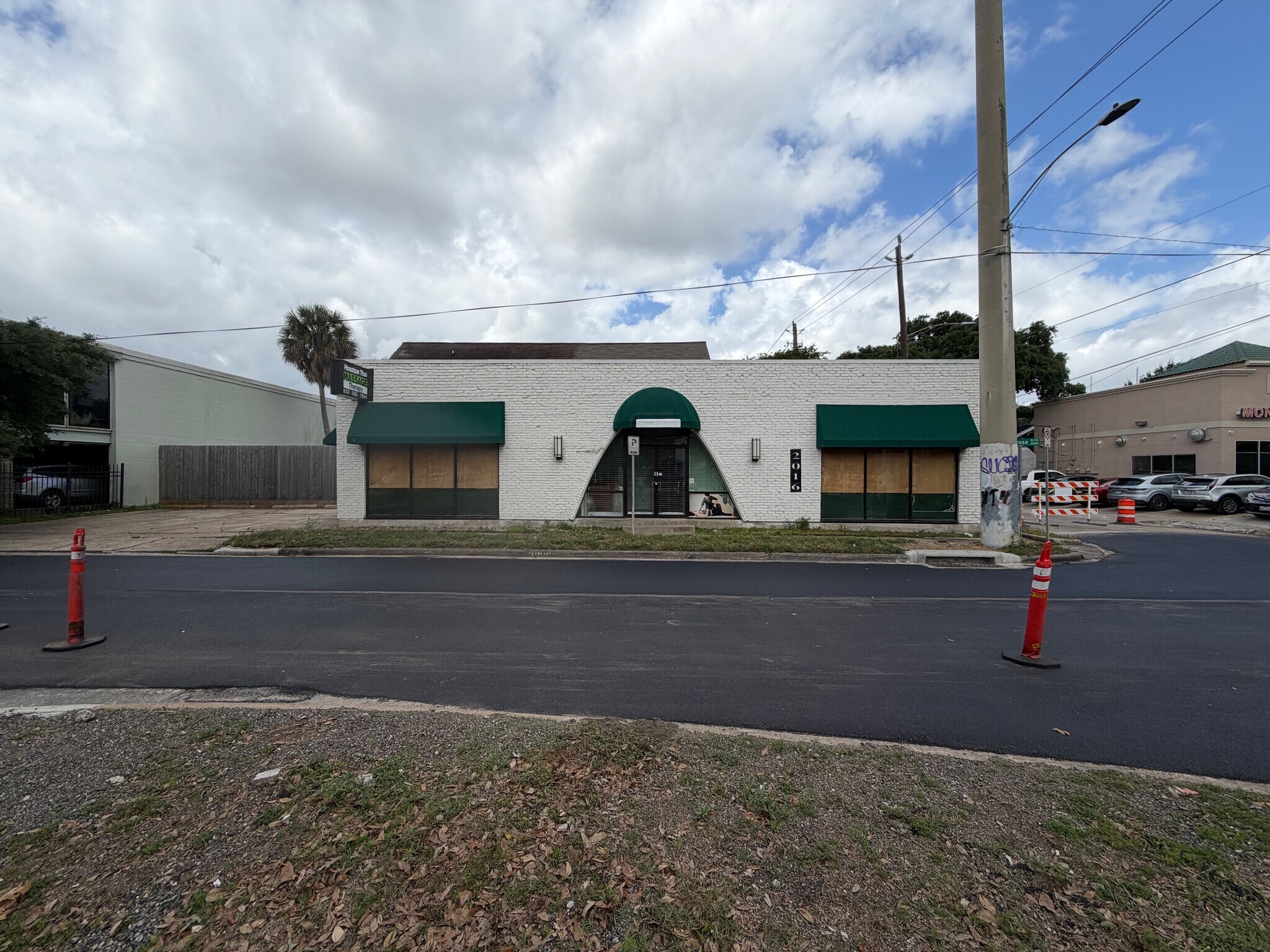 2016 Montrose Blvd, Houston, TX à louer Photo du bâtiment- Image 1 de 4