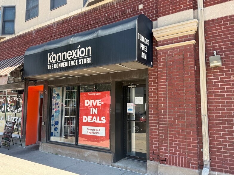 100-116 S Linn St, Iowa City, IA for lease - Building Photo - Image 3 of 4