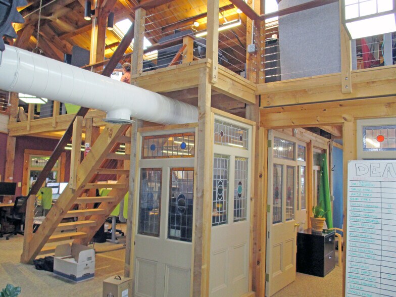 655 Portsmouth Ave, Greenland, NH à louer - Photo du bâtiment - Image 3 de 4