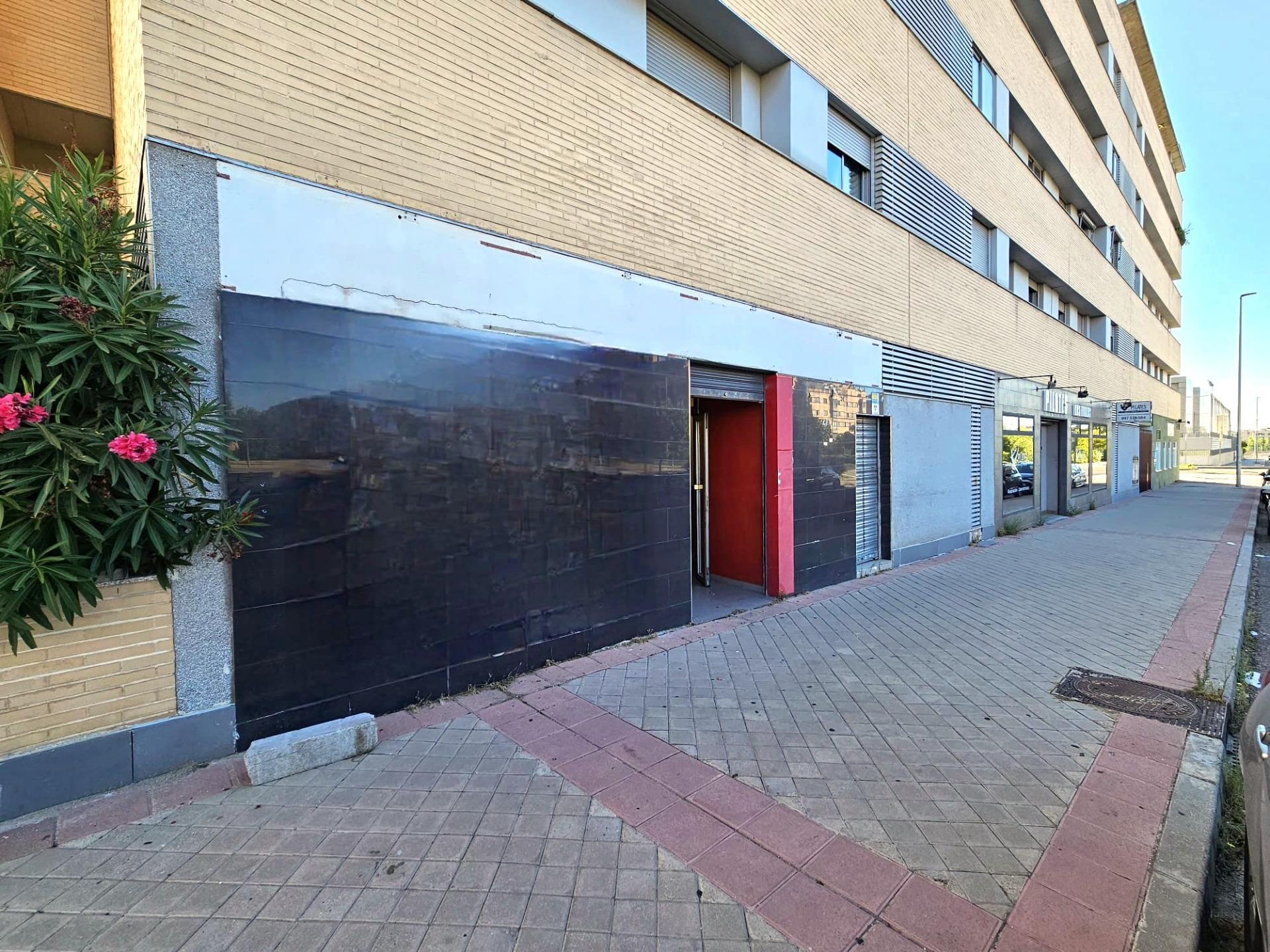Multifamily in Madrid, Madrid for sale Building Photo- Image 1 of 3
