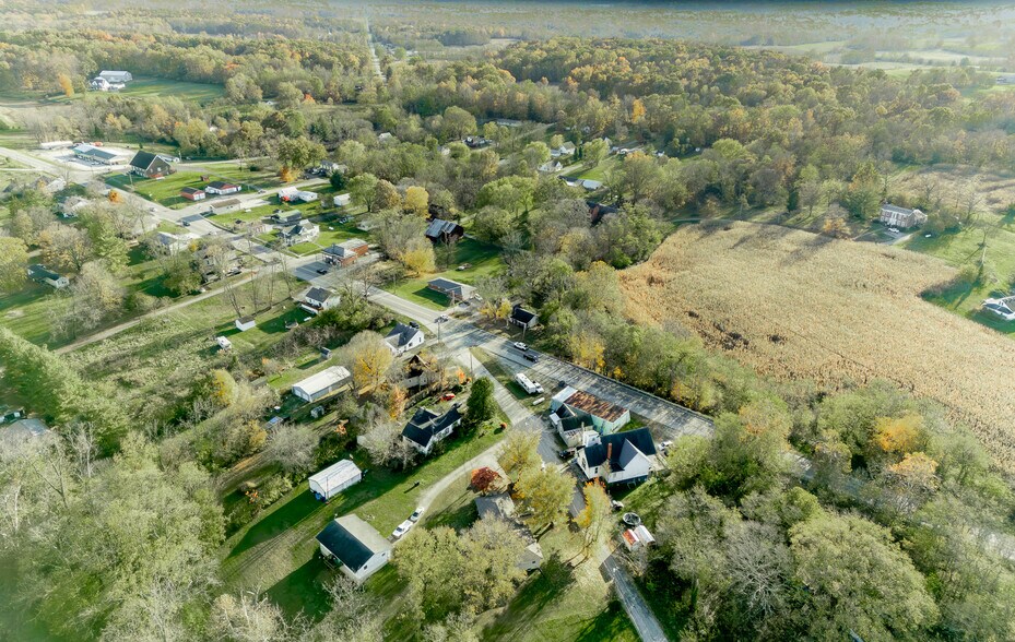 6685 N County Road 575 W, Scipio, IN à vendre - Photo du bâtiment - Image 3 de 10