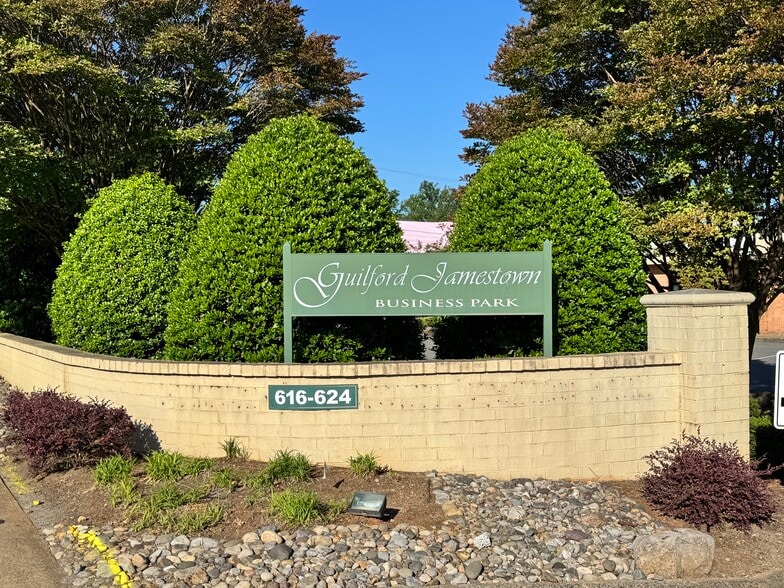 616 Guilford College Rd, Greensboro, NC for sale - Building Photo - Image 2 of 12