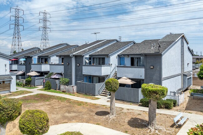 Plus de détails pour 7126 Somerset Blvd, Paramount, CA - Multi-résidentiel à vendre