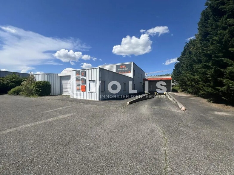 Local d'activités dans Béligneux à vendre - Photo du bâtiment - Image 2 de 26