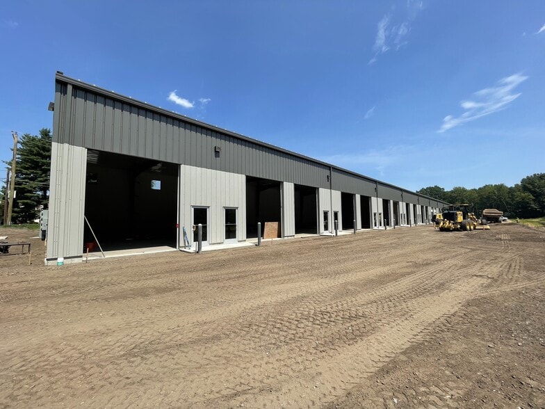 100 South Satellite Rd, South Windsor, CT for lease - Building Photo - Image 3 of 16