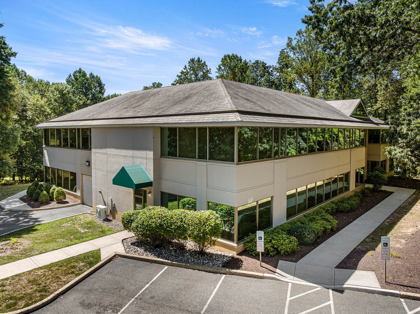 505 Eagleview Blvd, Exton, PA for lease Building Photo- Image 1 of 7